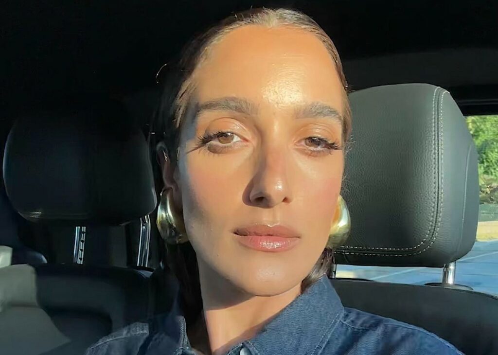 ''Ha tentato di ricattarmi con nostri filmati e file privati'': la cantante Levante racconta l’incubo vissuto con le violenze dell’ex ''Ha tentato di ricattarmi con nostri filmati e file privati'': la cantante Levante racconta l’incubo vissuto con le violenze dell’ex