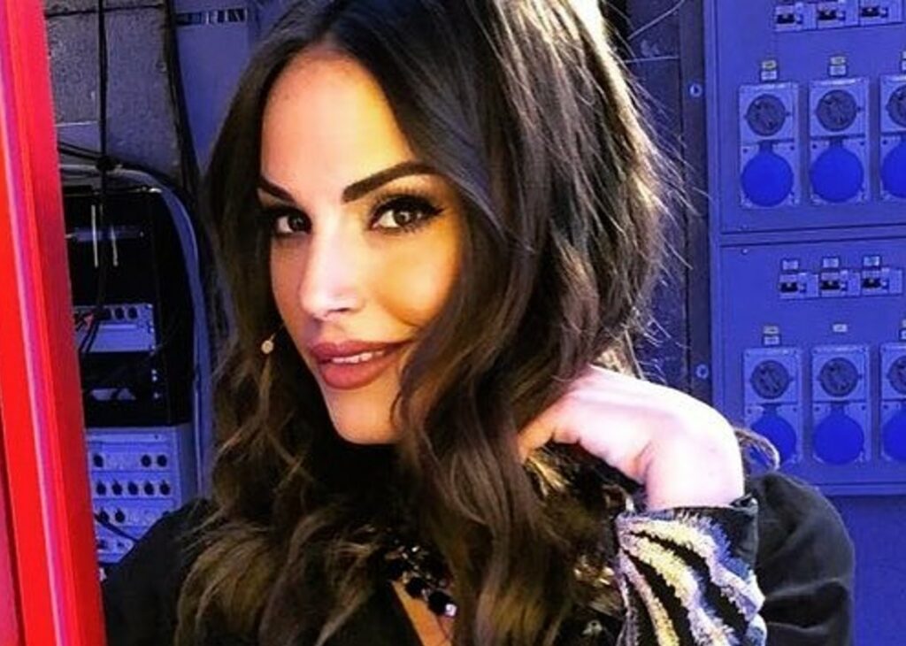 ''Mi ha seguita in bici e inveiva contro di me'': Francesca De André rivela come ha reagito l'ex Tambellini alla condanna per maltrattamenti in famiglia e lesioni ''Mi ha seguita in bici e inveiva contro di me'': Francesca De André rivela come ha reagito l'ex Tambellini alla condanna per maltrattamenti in famiglia e lesioni