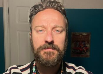 ''Me ne sono pentito amaramente'': Francesco Facchinetti ammette di aver ostentato la propria ricchezza mettendo a rischio la sua famiglia