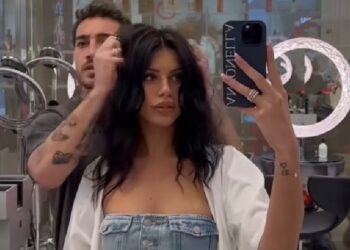 Antonino Spinalbese, tornato a fare il parrucchiere, si occupa anche dei capelli di alcune vip: le immagini