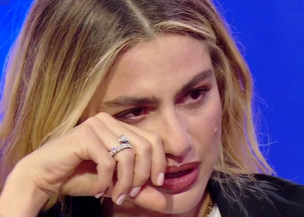 ''Non mi hanno mai vista con la pancia'': Cristina Marino in lacrime rivela in tv il grande dispiacere vissuto in gravidanza ''Non mi hanno mai vista con la pancia'': Cristina Marino in lacrime rivela in tv il grande dispiacere vissuto in gravidanza