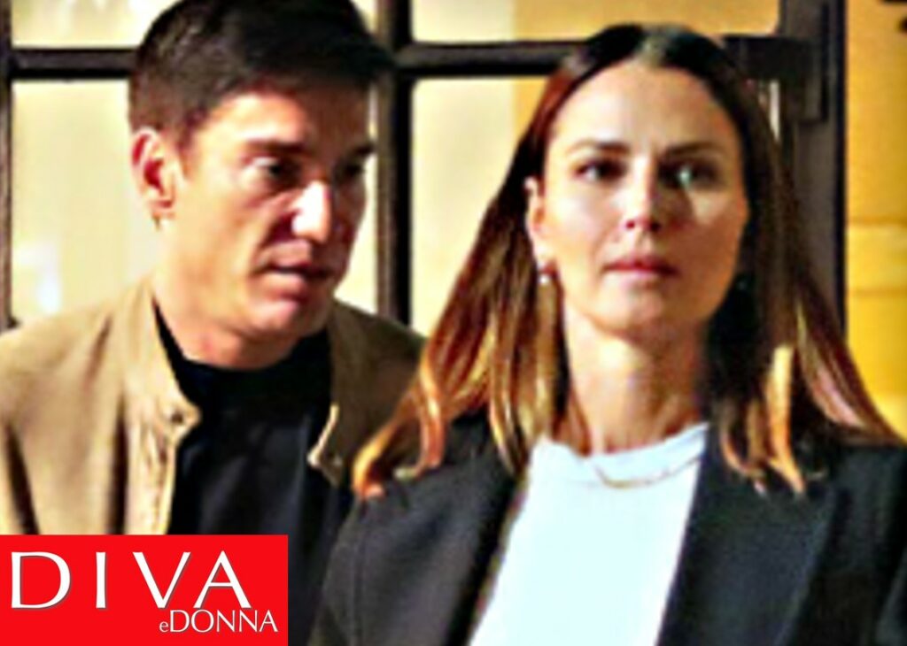 ''Anna Safroncik ha un nuovo amore'': l'attrice paparazzata con un uomo su 'Diva e Donna', guarda ''Anna Safroncik ha un nuovo amore'': l'attrice paparazzata con un uomo su 'Diva e Donna', guarda