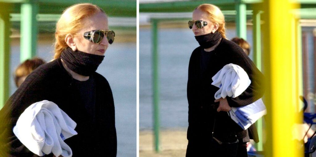 ''Ormai l’ho detto in diretta, pazienza'': noto conduttore tv afferma che Mina vive in parte in Italia, ecco dove ''Ormai l’ho detto in diretta, pazienza'': noto conduttore tv afferma che Mina vive in parte in Italia, ecco dove