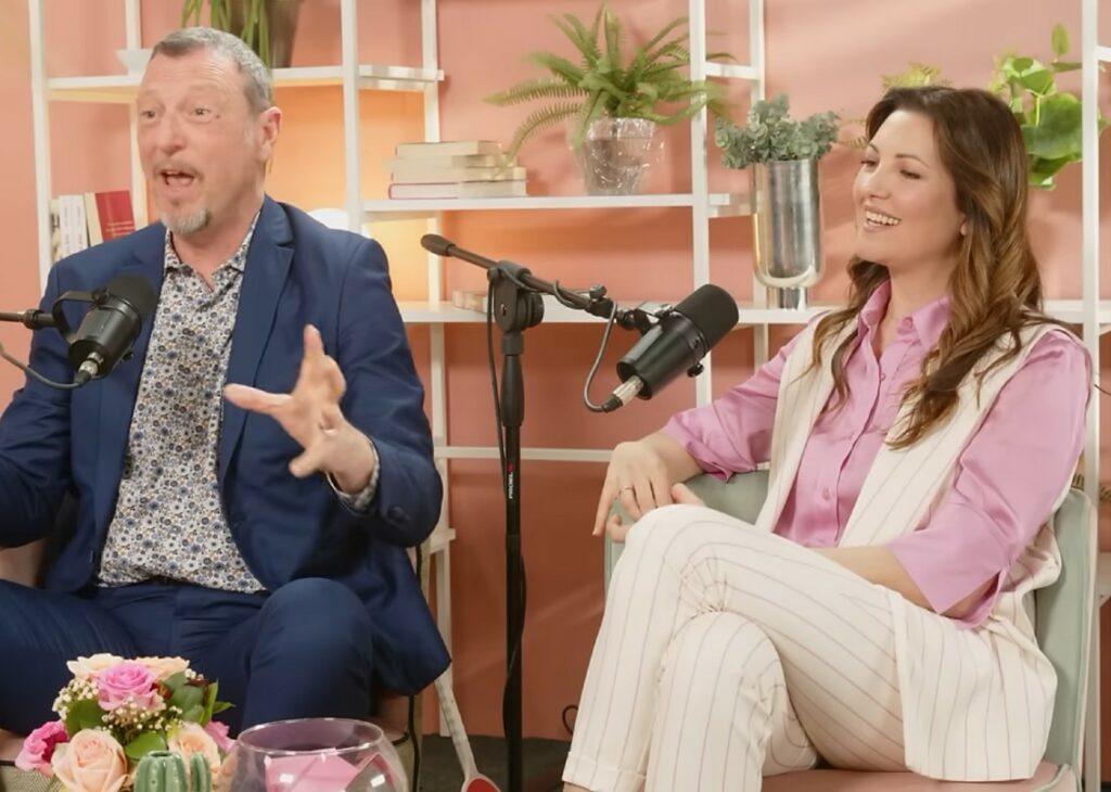 ''Nessuno mi poteva neanche salutare'': Giovanna Civitillo rivela quanto il marito Amadeus fosse geloso a livelli assurdi ''Nessuno mi poteva neanche salutare'': Giovanna Civitillo rivela quanto il marito Amadeus fosse geloso a livelli assurdi