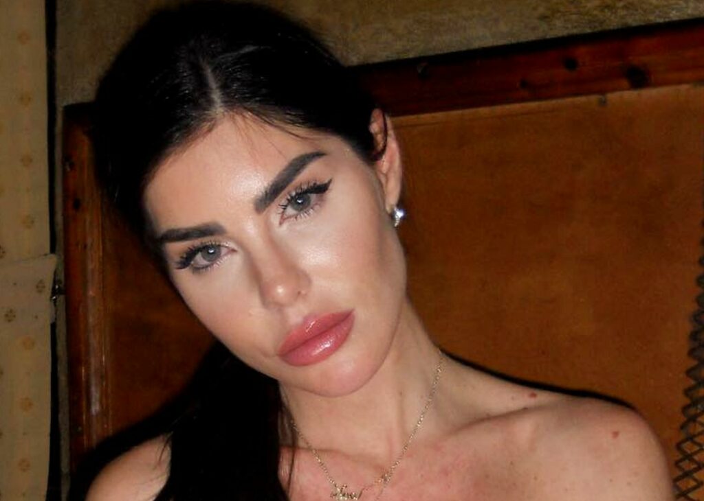 ''Mi sono commossa parecchio'': Bianca Atzei parla della canzone che Gigi D’Alessio ha scritto dopo il suo aborto spontaneo ''Mi sono commossa parecchio'': Bianca Atzei parla della canzone che Gigi D’Alessio ha scritto dopo il suo aborto spontaneo