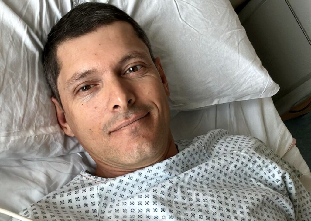 Aldo Montano in ospedale dopo il delicato intervento chirurgico, la famiglia gli dà forza: foto