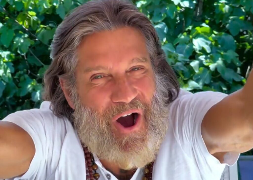 Edoardo Stoppa ha già ripreso ben 7 kg in 5 giorni dopo essere tornato dall'Isola dei Famosi: la confessione