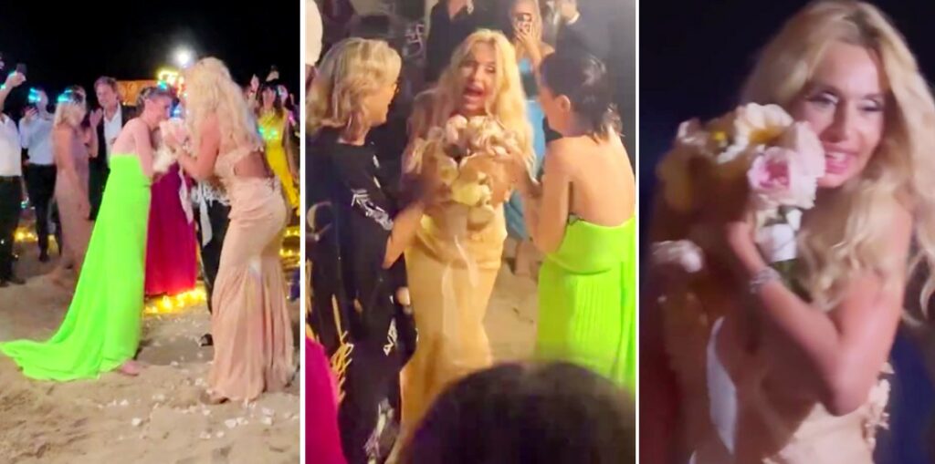 Valeria Marini sgomita per accaparrarsi il bouquet di Simona Ventura, la conduttrice sbotta: ''Lo avete distrutto''