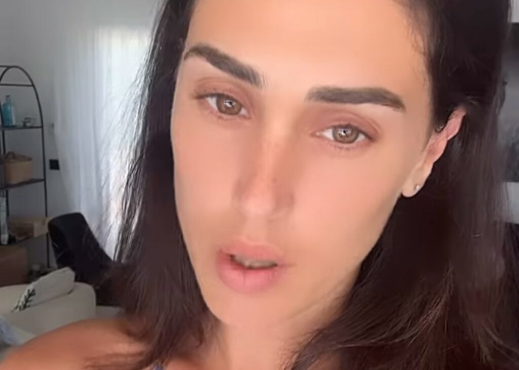 ''Abbiamo fatto terapia di coppia e ha funzionato'': Cecilia Rodriguez rivela di essere andata dallo psicologo con Ignazio Moser ''Abbiamo fatto terapia di coppia e ha funzionato'': Cecilia Rodriguez rivela di essere andata dallo psicologo con Ignazio Moser