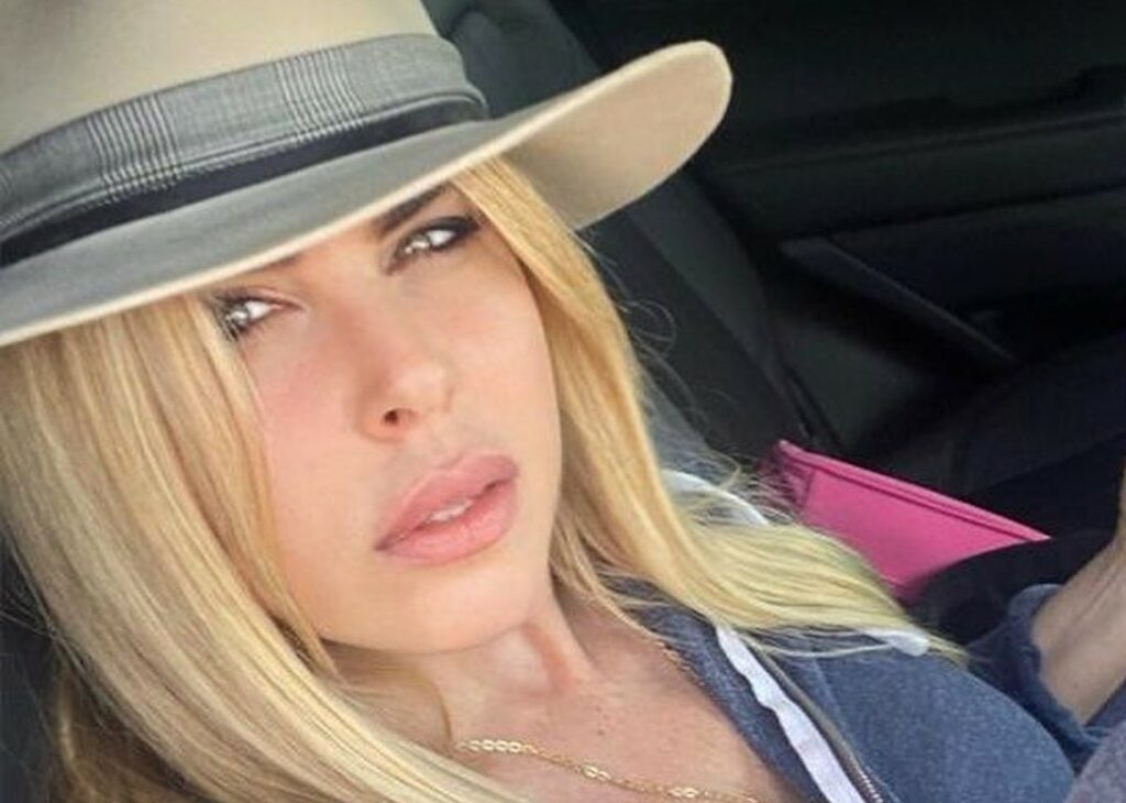 ''Basta la parola sbagliata e saltano gli equilibri, c’è chi si offende e chi soffre'': Loredana Lecciso parla delle difficoltà di vivere in famiglie allargate ''Basta la parola sbagliata e saltano gli equilibri, c’è chi si offende e chi soffre'': Loredana Lecciso parla delle difficoltà di vivere in famiglie allargate