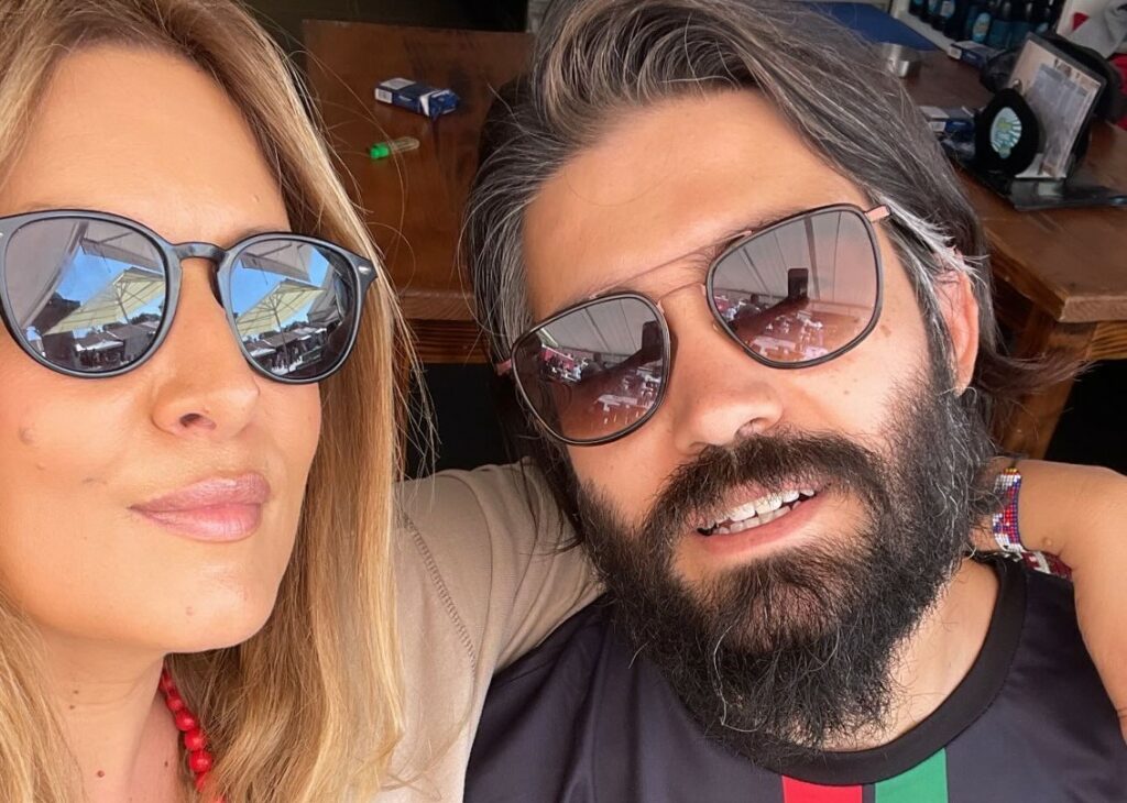 Selvaggia Lucarelli festeggia 50 anni con una cena intima insieme al fidanzato Lorenzo in una città inaspettata: guarda