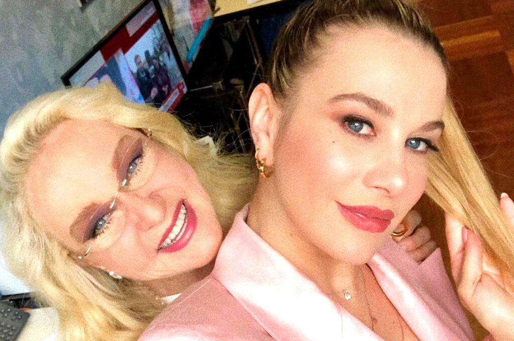 ''Quando precipito nelle ombre, Clizia è per me preziosa'': Eleonora Giorgi parla del bellissimo rapporto con la nuora Incorvaia ''Quando precipito nelle ombre, Clizia è per me preziosa'': Eleonora Giorgi parla del bellissimo rapporto con la nuora Incorvaia