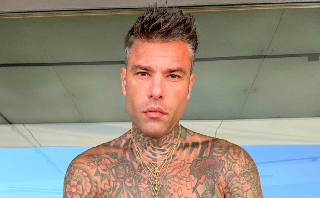 ''Appena atterrato sono stato portato in ospedale'': Fedez di nuovo ricoverato all’arrivo in Puglia, ecco cosa sappiamo