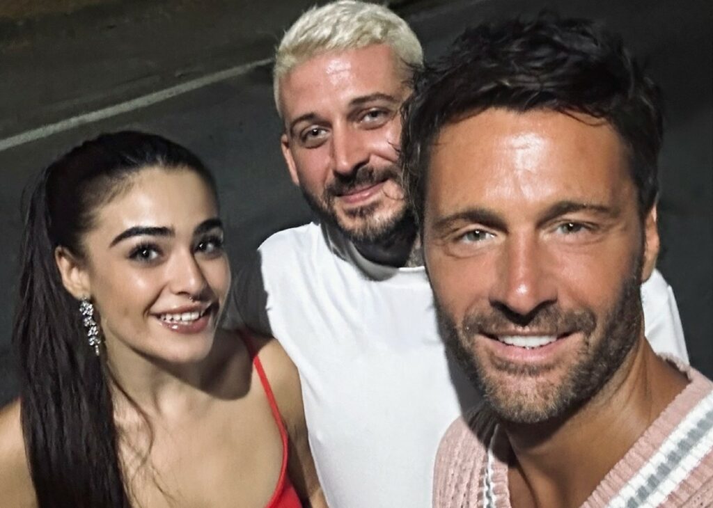 Filippo Bisciglia non perde occasione per andare a trovare i protagonisti dell'ultimo Temptation Island in vacanza: la foto con Siria e Matteo Filippo Bisciglia non perde occasione per andare a trovare i protagonisti dell'ultimo Temptation Island in vacanza: la foto con Siria e Matteo