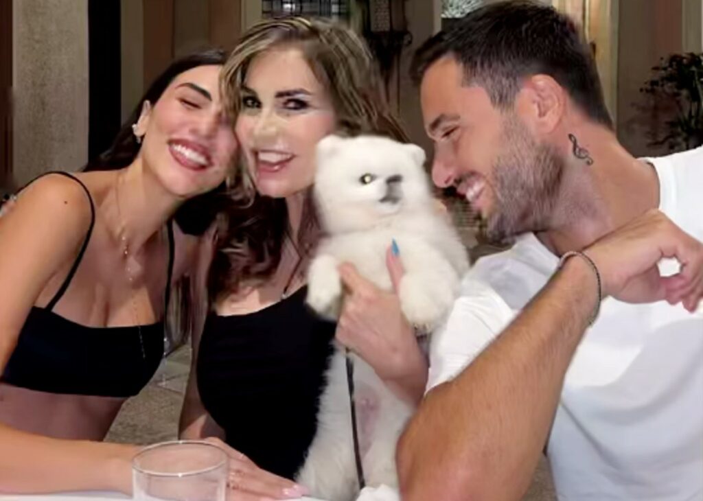 Giulia Salemi si fa coccolare il pancino che cresce da mamma Fariba: a cena fuori col genitore e Pierpaolo Pretelli prima di Venezia