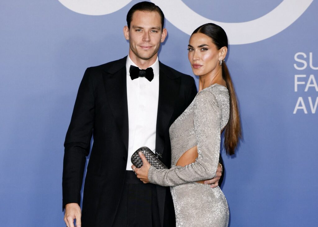 Melissa Satta e Carlo Beretta bellissimi e mondani alla serata dei Sustainable Fashion Awards dove era ospite anche l'ex di lui Giulia De Lellis