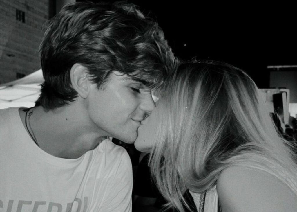 Leonardo Tano, secondogenito di Rocco Siffredi, si è finalmente fidanzato! La prima foto con lei: ecco chi è