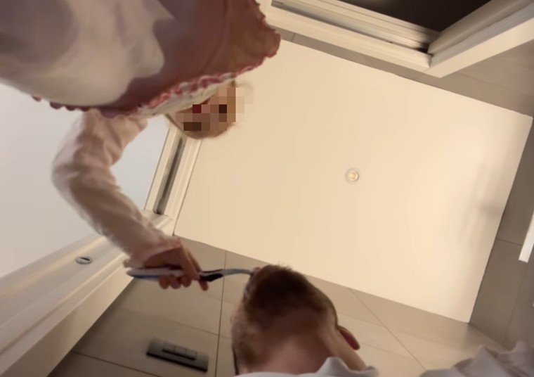 I tenerissimi momenti di vita quotidiana di Antonino Spinalbese con la figlia Luna Marì I tenerissimi momenti di vita quotidiana di Antonino Spinalbese con la figlia Luna Marì