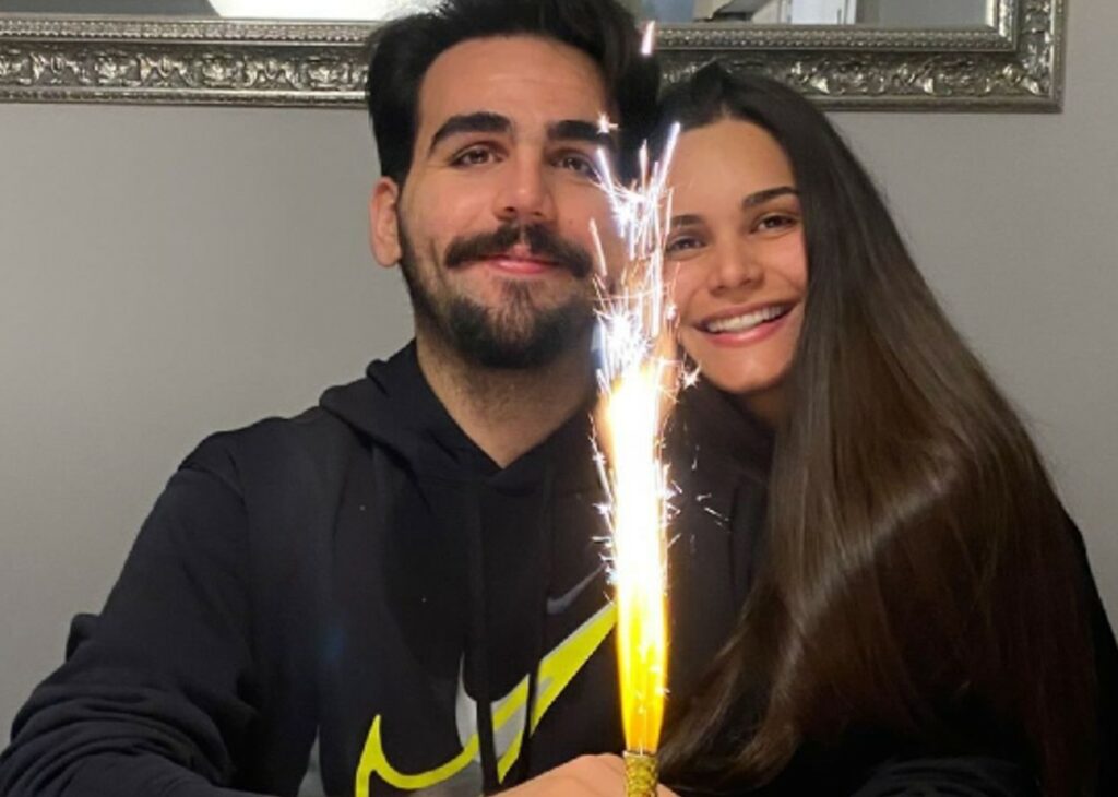 Ignazio Boschetto de 'Il Volo' festeggia 30 anni a 3 settimane dalle nozze: la torta e gli auguri della moglie ex Miss Venezuela