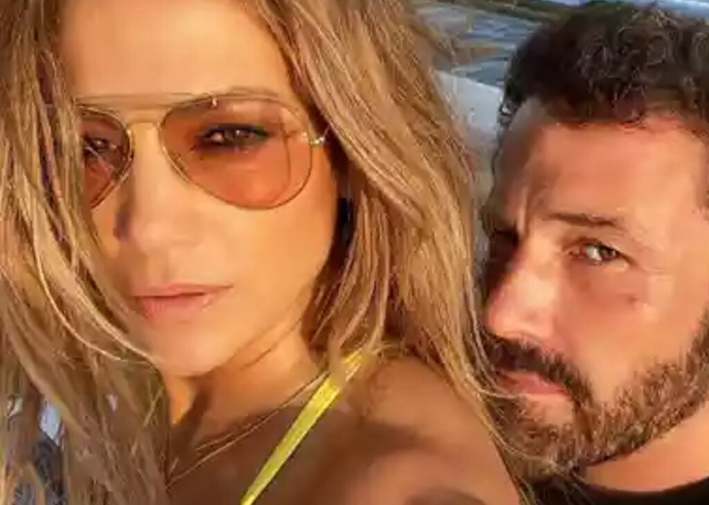 ''Mi sono sentita disperata, mi ha quasi uccisa'': Jennifer Lopez parla per la prima volta della rottura con Ben Affleck ''Mi sono sentita disperata, mi ha quasi uccisa'': Jennifer Lopez parla per la prima volta della rottura con Ben Affleck