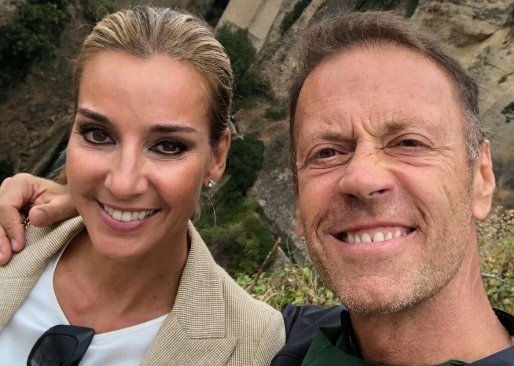 ''Mi è partita la telefonata mentre stavo per fare sesso con una tipa'': Siffredi racconta di quando la moglie scoprì che la tradiva fuori dai set ''Mi è partita la telefonata mentre stavo per fare sesso con una tipa'': Siffredi racconta di quando la moglie scoprì che la tradiva fuori dai set