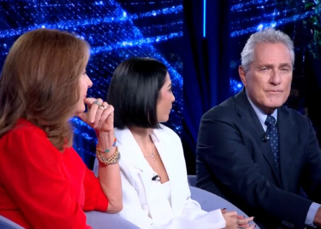 ''Non la perdonerò mai per avermi abbandonata'': Serena Rutelli in tv con i genitori adottivi spiega di non volere rapporti con la madre biologica ''Non la perdonerò mai per avermi abbandonata'': Serena Rutelli in tv con i genitori adottivi spiega di non volere rapporti con la madre biologica