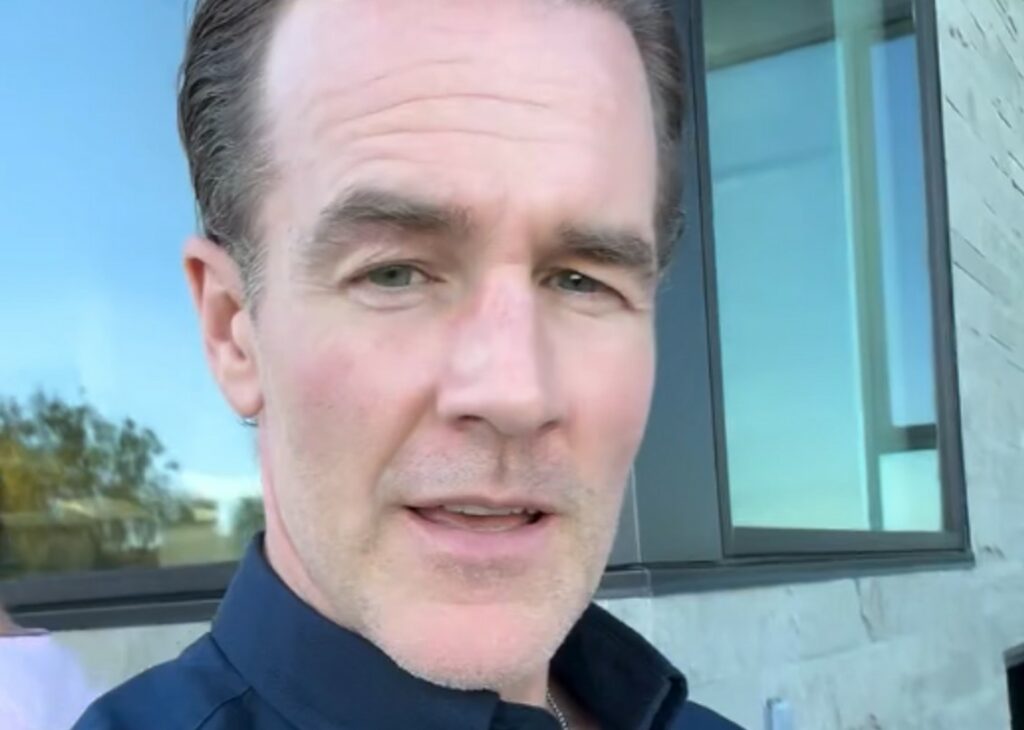 Il protagonista di ‘Dawson’s Creek’ James Van Der Beek ha un cancro a soli 47 anni: l’annuncio spiazza tutti Il protagonista di ‘Dawson’s Creek’ James Van Der Beek ha un cancro a soli 47 anni: l’annuncio spiazza tutti