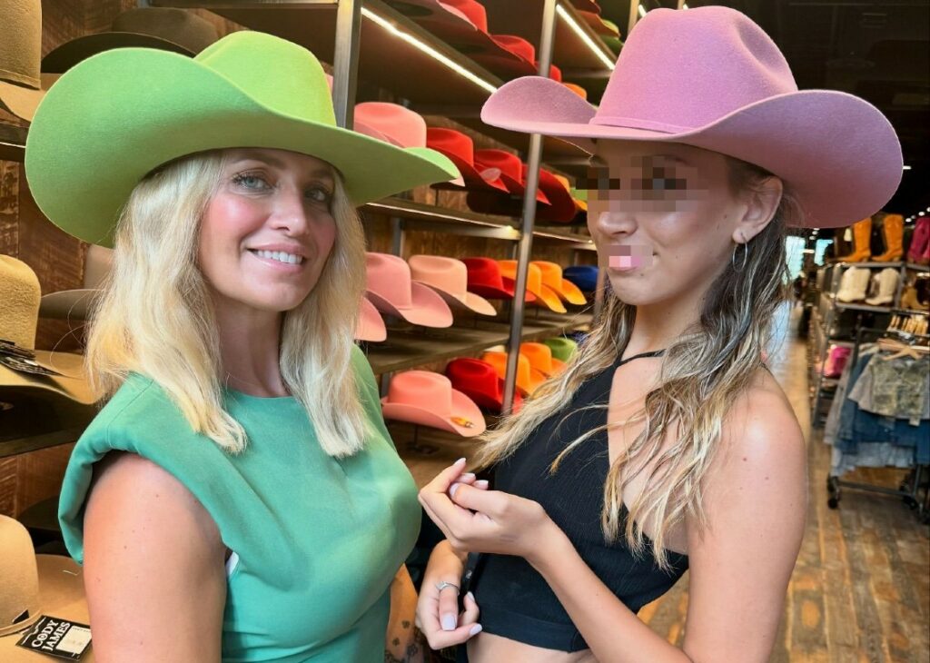 Katia Pedrotti rivela che la figlia Matilda, avuta con Ascanio Pacelli, a 17 anni la supera già di ben 12 centimetri! Ecco quant'è alta: foto