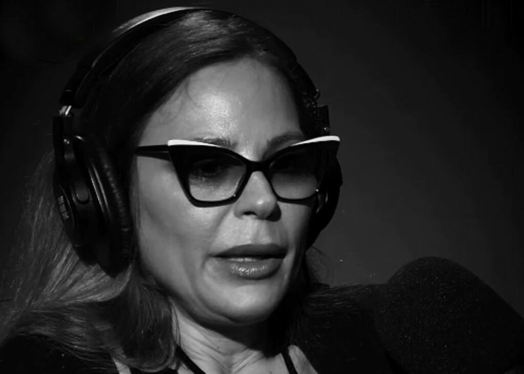 ''Un mese e mezzo a bere succhi, vomitavo sempre'': Naike Rivelli racconta la battaglia coi disturbi alimentari e quella con la droga