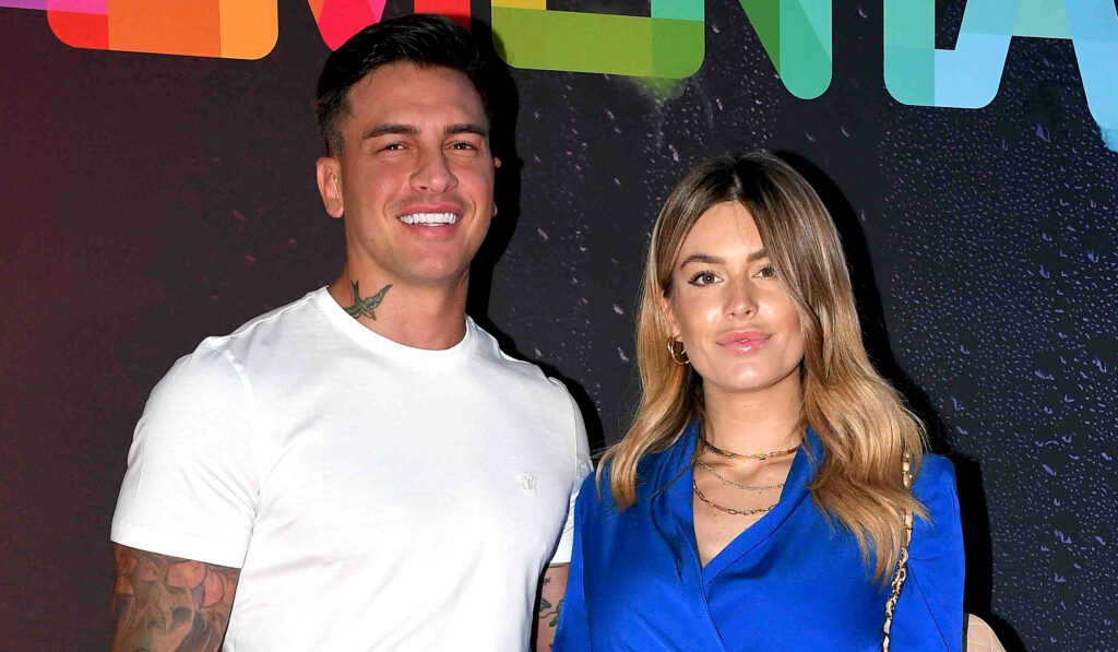 Alessandro Basciano rilasciato dal carcere, perché nella decisione c’entra anche una borsa di lusso regalata a Sophie Codegoni Alessandro Basciano rilasciato dal carcere, perché nella decisione c’entra anche una borsa di lusso regalata a Sophie Codegoni