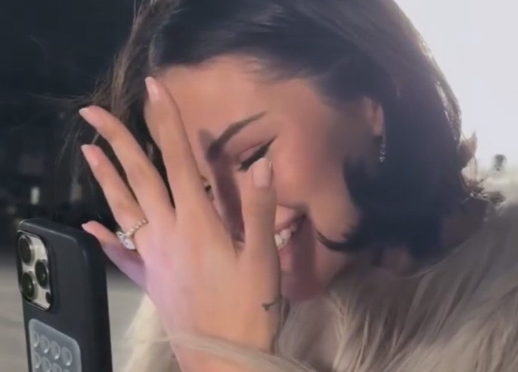 Selena Gomez si sposa: ecco l'anello del fidanzato