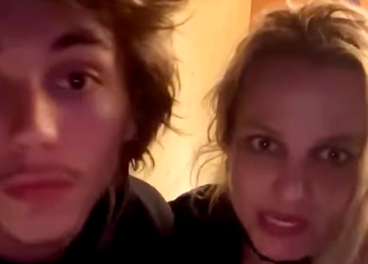 Britney Spears ha passato il Natale col figlio Jayden dopo due anni senza vedersi Britney Spears ha passato il Natale col figlio Jayden dopo due anni senza vedersi