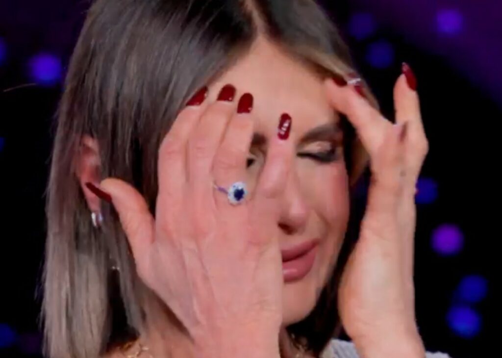 Arianna David confessa in tv: ''Mio figlio non è stato bene e i medici non sono riusciti a darci una diagnosi, ho perso 10 anni di vita'' Arianna David confessa in tv: ''Mio figlio non è stato bene e i medici non sono riusciti a darci una diagnosi, ho perso 10 anni di vita''