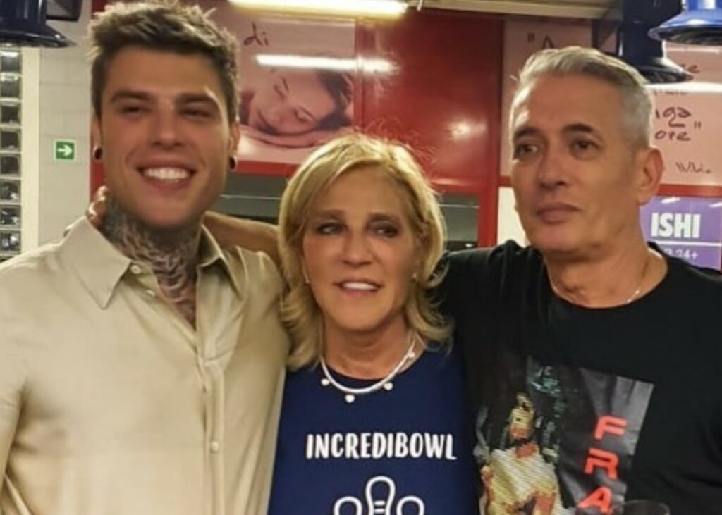 ''E' meglio che non parlo, fidati'': la madre di Fedez risponde al commento di un follower dopo l'esplosione del caso 'tradimenti' ''E' meglio che non parlo, fidati'': la madre di Fedez risponde al commento di un follower dopo l'esplosione del caso 'tradimenti'