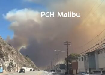 Elisabetta Canalis circondata dagli incendi a Los Angeles