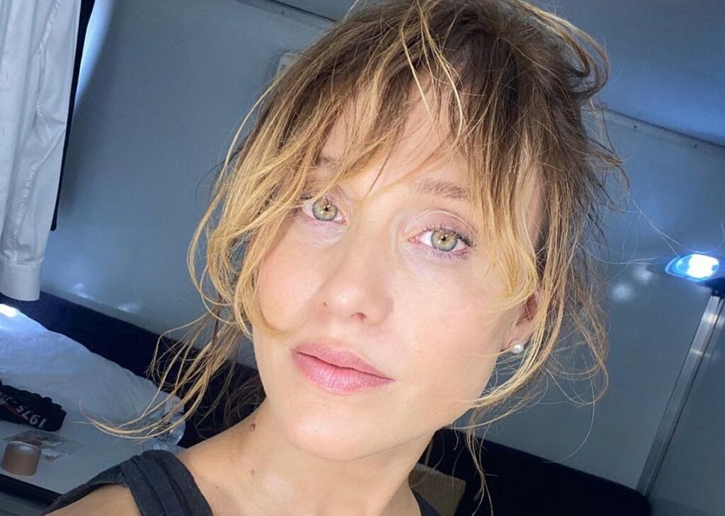 L'attrice Gabriella Pession rivela che il figlio di 10 anni somiglia moltissimo a Sinner e vuole fare il tennista: ''Lo chiamiamo Micro Jannick'' L'attrice Gabriella Pession rivela che il figlio di 10 anni somiglia moltissimo a Sinner e vuole fare il tennista: ''Lo chiamiamo Micro Jannick''