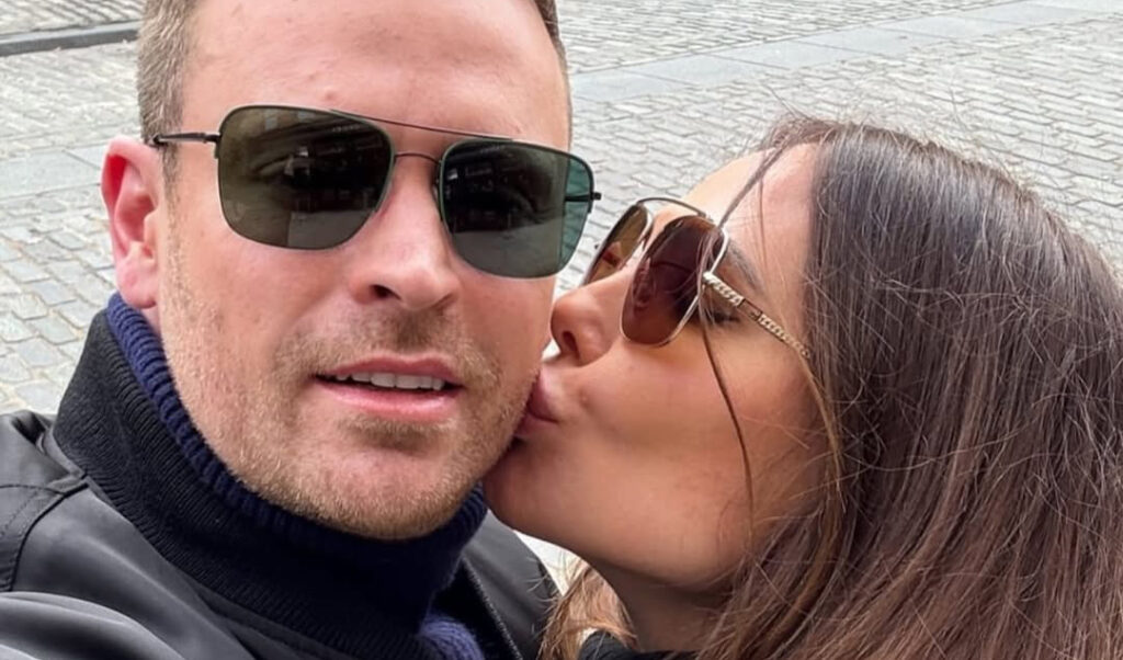 Il mistero sulla vita del fidanzato tedesco di Ilary Blasi: Bastian faceva il maggiordomo o è erede di una facoltosa famiglia? Le indiscrezioni Il mistero sulla vita del fidanzato tedesco di Ilary Blasi: Bastian faceva il maggiordomo o è erede di una facoltosa famiglia? Le indiscrezioni