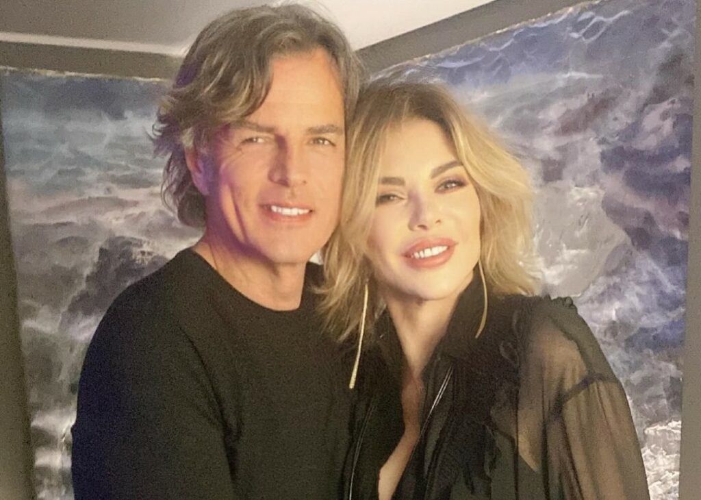 Sarebbe incredibilmente finita tra Alba Parietti e il manager Fabio Adami: lei era pazzamente innamorata di lui, il gossip Sarebbe incredibilmente finita tra Alba Parietti e il manager Fabio Adami: lei era pazzamente innamorata di lui, il gossip