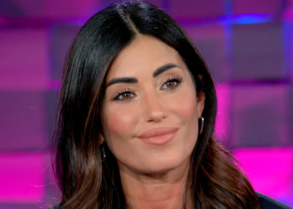 ''Sono gelosa, ma oggi è più geloso lui'': Federica Nargi spiega perché le parti col compagno Alessandro Matri si sono invertite ''Sono gelosa, ma oggi è più geloso lui'': Federica Nargi spiega perché le parti col compagno Alessandro Matri si sono invertite