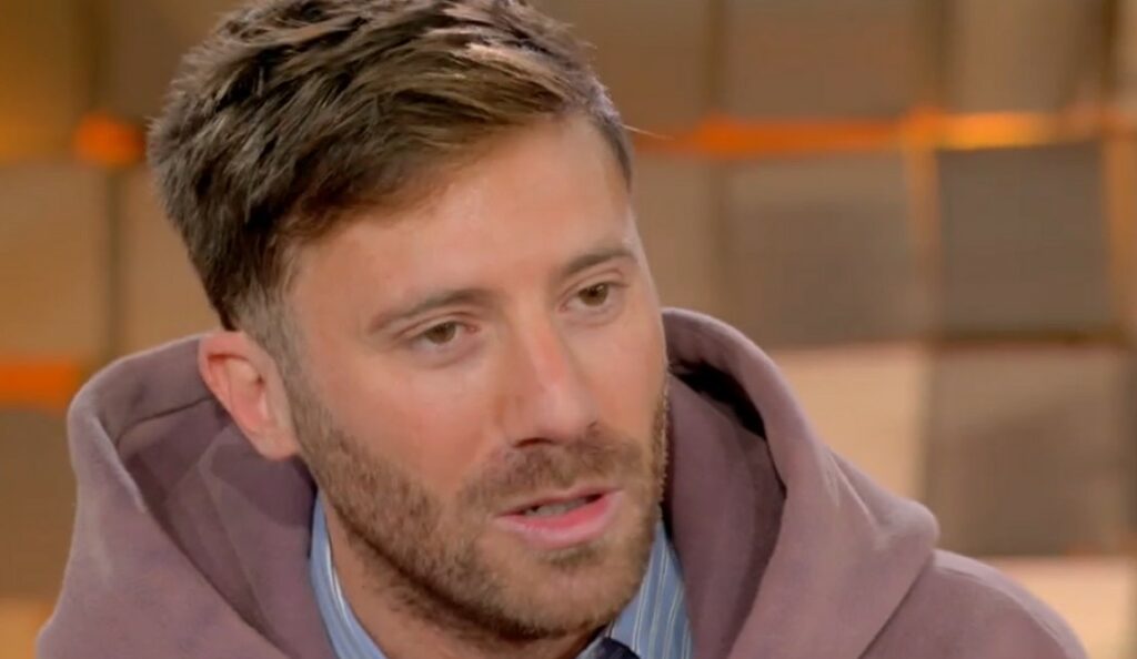 ''Ho il coraggio di lasciar andare'': Nicolò De Devitiis de 'Le Iene' racconta la rottura con l'ex fidanzata e collega Veronica Ruggeri