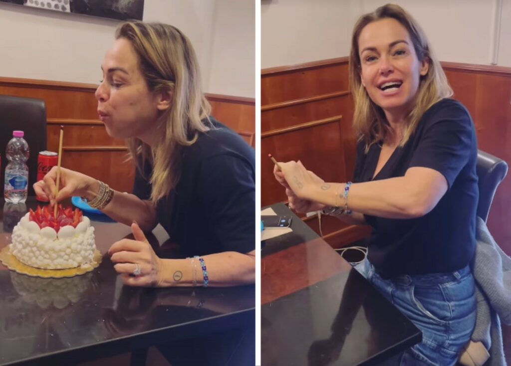 Sonia Bruganelli soffia sulle candeline insieme a pochi amici intimi per il suo 51esimo compleanno: guarda