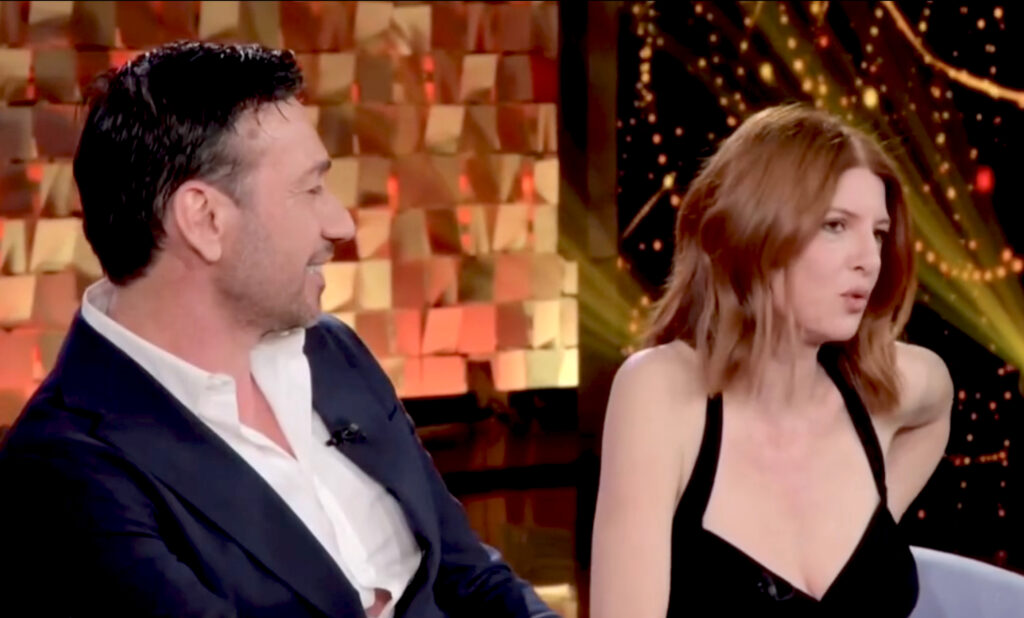 Costantino Vitagliano presenta la nuova compagna Dafne in tv: ''Insieme da 4 mesi, diversa dalle mie ex''