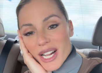 Michelle Hunziker risponde a chi le chiede se tiferà Italia o Svizzera all'Eurovision