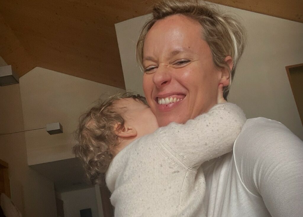 ''Si chiama Matilde Giunta Pellegrini'': Federica Pellegrini rivela che la figlia ha il doppio cognome e parla della cicogna bis ''Si chiama Matilde Giunta Pellegrini'': Federica Pellegrini rivela che la figlia ha il doppio cognome e parla della cicogna bis