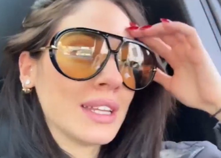 Giulia De Lellis alle prese con le nausee in gravidanza Giulia De Lellis alle prese con le nausee in gravidanza