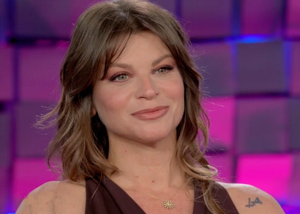 ''Sto vivendo come se avessi un superpotere e tutti mi coccolano'': Alessandra Amoroso incinta parla della sua fantastica gravidanza