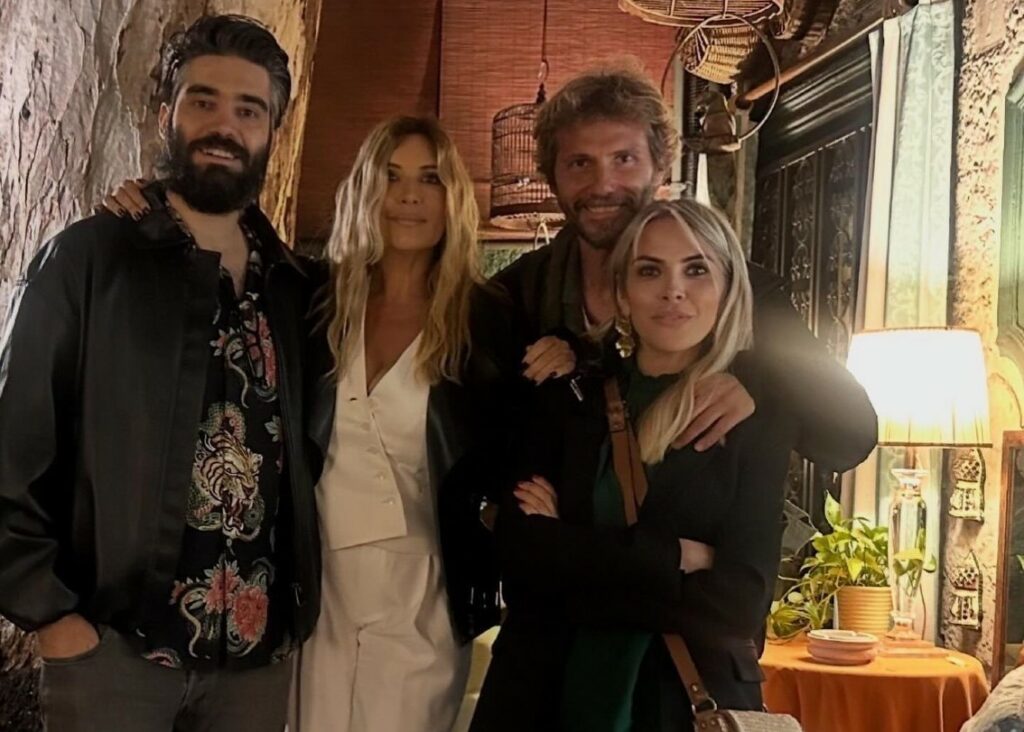 Selvaggia Lucarelli e il futuro sposo Lorenzo a cena con l'ex marito di lei Laerte Pappalardo e la sua nuova compagna Laura: foto