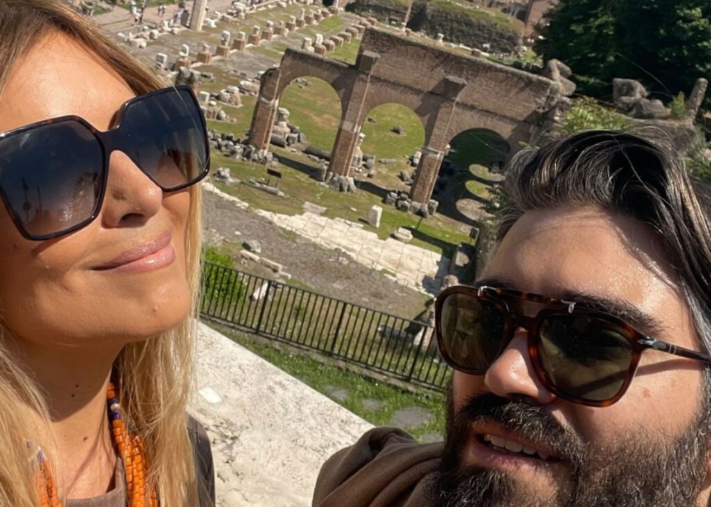 ''La città più bella del mondo è Roma'': Selvaggia Lucarelli sempre più convinta di lasciare Milano per la capitale ''La città più bella del mondo è Roma'': Selvaggia Lucarelli sempre più convinta di lasciare Milano per la capitale