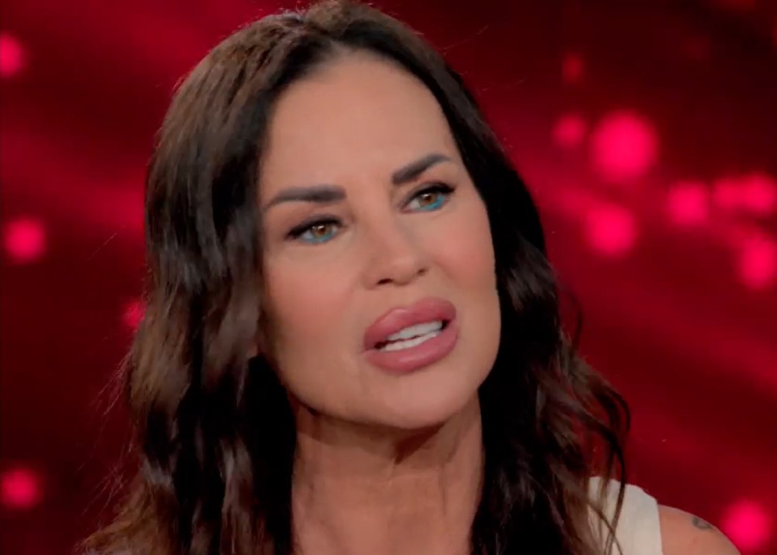 ''La chirurgia estetica ben fatta può essere meglio di uno psicologo'': le parole di Antonella Mosetti fanno discutere - Gossip.it | News sul Gossip e VIP