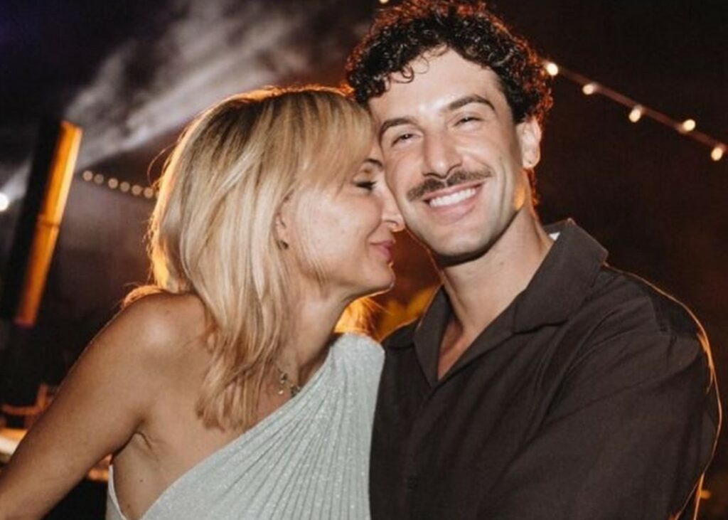 ''Non ci sposeremo in chiesa'': Andreas Muller parla delle nozze con Veronica Peparini, dall'invito alla De Filippi ai calcoli sulle fedi e le loro gemelle